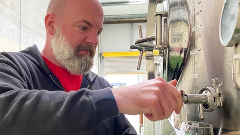 Mark Lucey pours a pint at his Lineman Brewery in Dublin. The brewery’s new pale ale, Fluid Dynamics, features citrus aromas and flavours