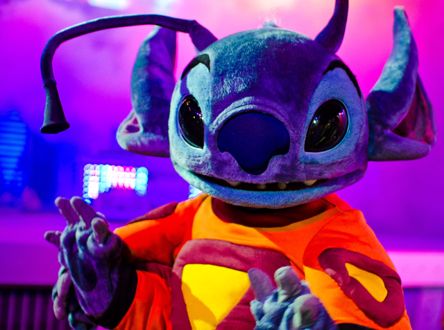 stitch-halloween-dance-party